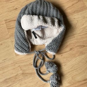 J. Crew toboggan with ear covers. No flaws. OS.